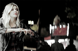 Gif Louane